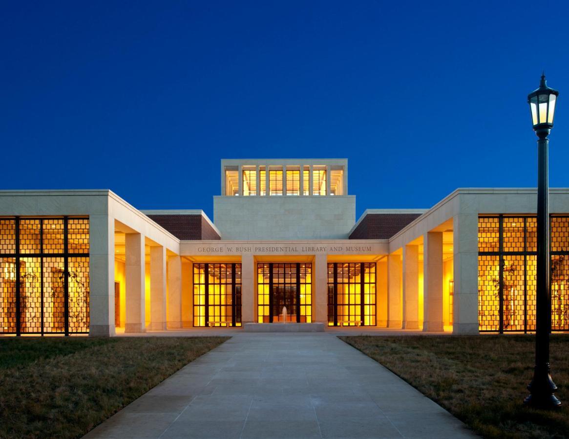 Candlewood Suites Dallas Nw - Farmers Branch By Ihg Exterior photo
